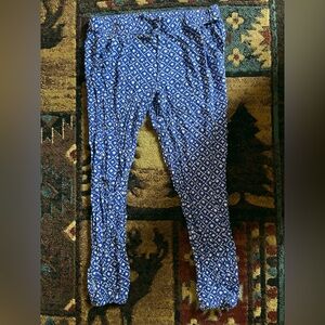 Aerie Blue and White Patterned Pants